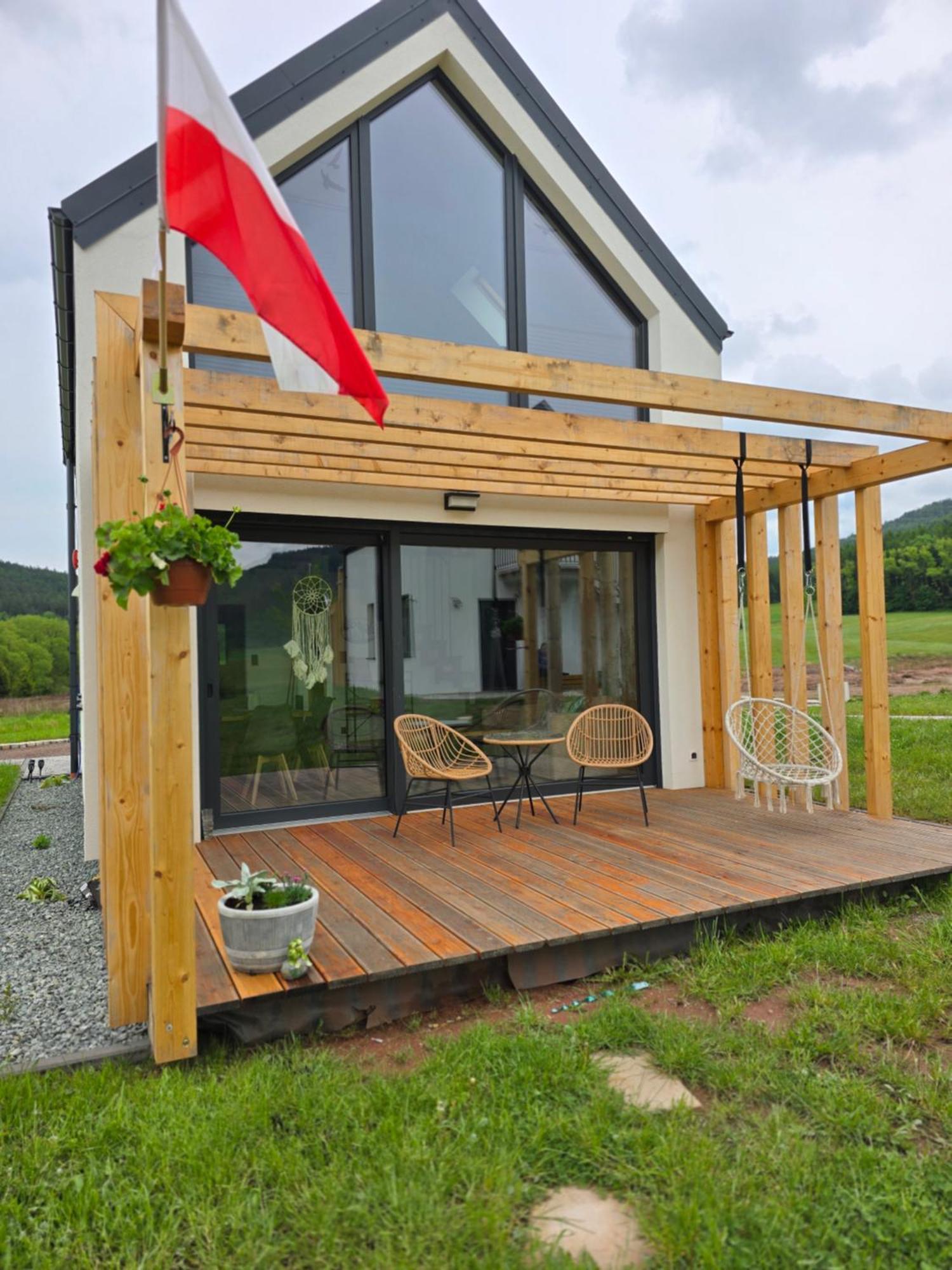 Wataha Pod Basztami - Wadera - Domki Caloroczne Radkow Extérieur photo